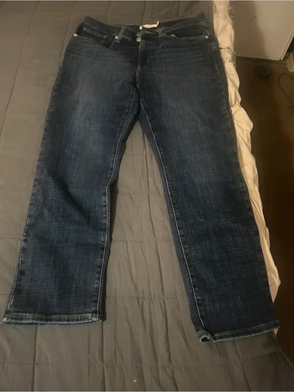 Dark Blue Levi Denim Jeans